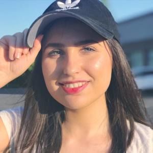 Meet your Posher, Gabrielle